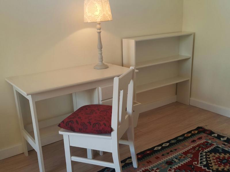 To Let 1 Bedroom Property for Rent in Pinelands Western Cape
